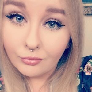 Meet your Posher, Danakay